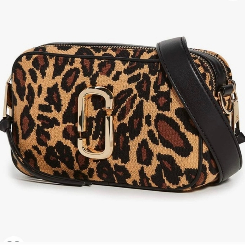 MARC JACOBSThe Softshot 21 Leopard Shoulder Bag In Black Multi